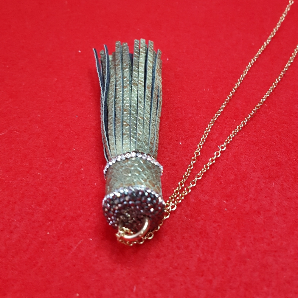 Leather tassle necklace - Picture 3 of 3